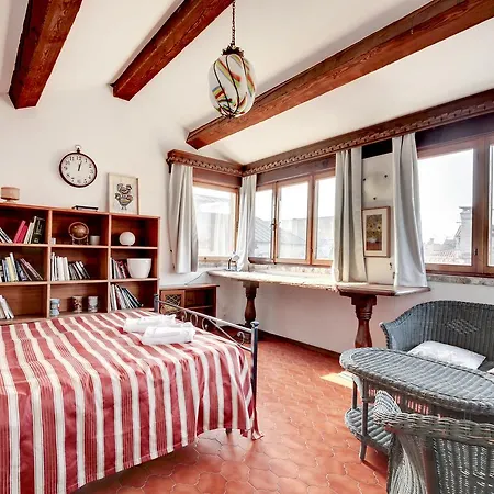 Apartment Canale